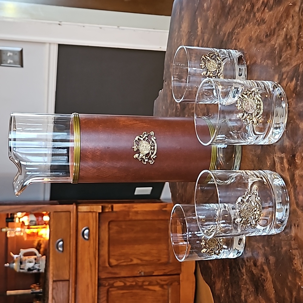 Bar Set Trimmed Leather Design with Royal Coat of Arm Crest  Vintage